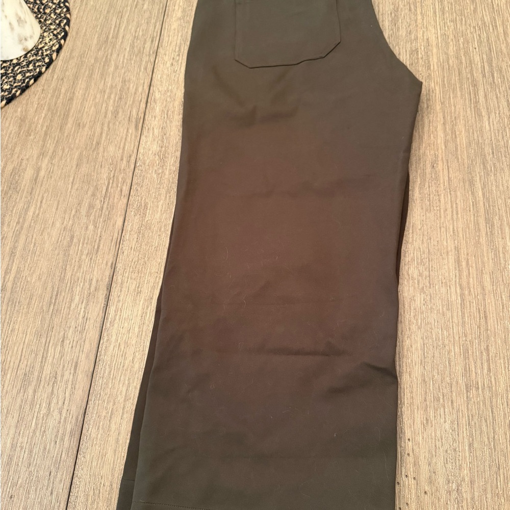Quince Ultra-Stretch Ponte Cropped Wide Leg Pants- Olive New with tag - Picture 7 of 7